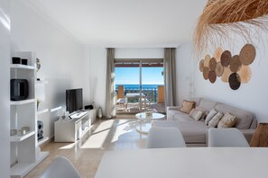 TV - Premium Penthouse with Unmatched Views (Benahavís)