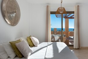 3 bedrooms, iron/ironing board, free WiFi, bed sheets - Premium Penthouse with Unmatched Views (Benahavís)