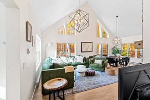 Smart TV, fireplace, offices