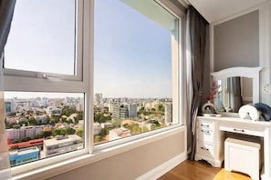 Terrace/patio - Salute de Leman Luxury Apartment (Ho Chi Minh City)