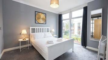 2 bedrooms, iron/ironing board, WiFi, bed sheets