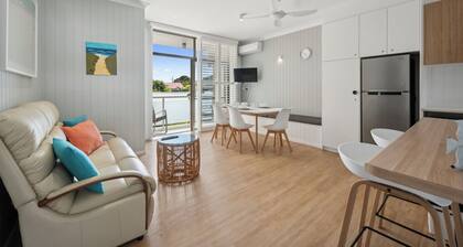 Ocean Parade 5 Two-Bedroom Beachside Apartment