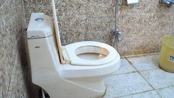 Deluxe Double Room, Mountain View | Bathroom