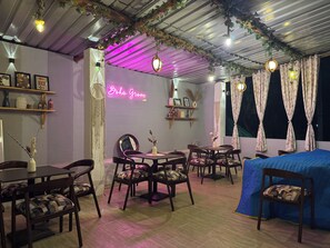 Restaurant - Boho Grove Cafe and Stay (Banjar)