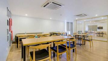 Daily buffet breakfast (INR 350 per person)