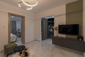 2 slaapkamers, een strijkplank/strijkijzer, gratis wifi, beddengoed