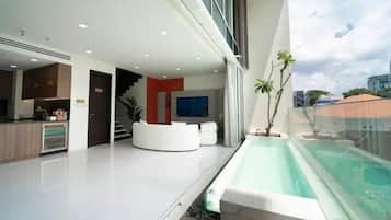 Family Apartment, Balcony, City View | Balcony