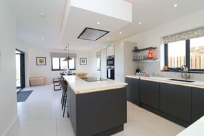 Tables à manger, îlots de cuisine