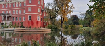 Cozy vacation home for up to 10 guests Grill/fire bowl/darts near Rakotzbrücke