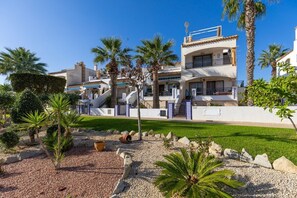 Exterior - Infinity Haven by Fidalsa (Villamartín)