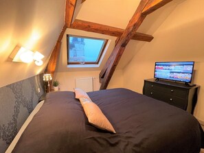 3 bedrooms, iron/ironing board, WiFi, bed sheets - Superb furnished and equipped T3 decorated for the festive season (Montluçon)