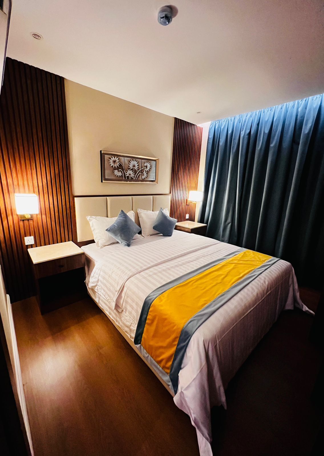 Design Studio | Egyptian cotton sheets, premium bedding, memory foam beds, in-room safe