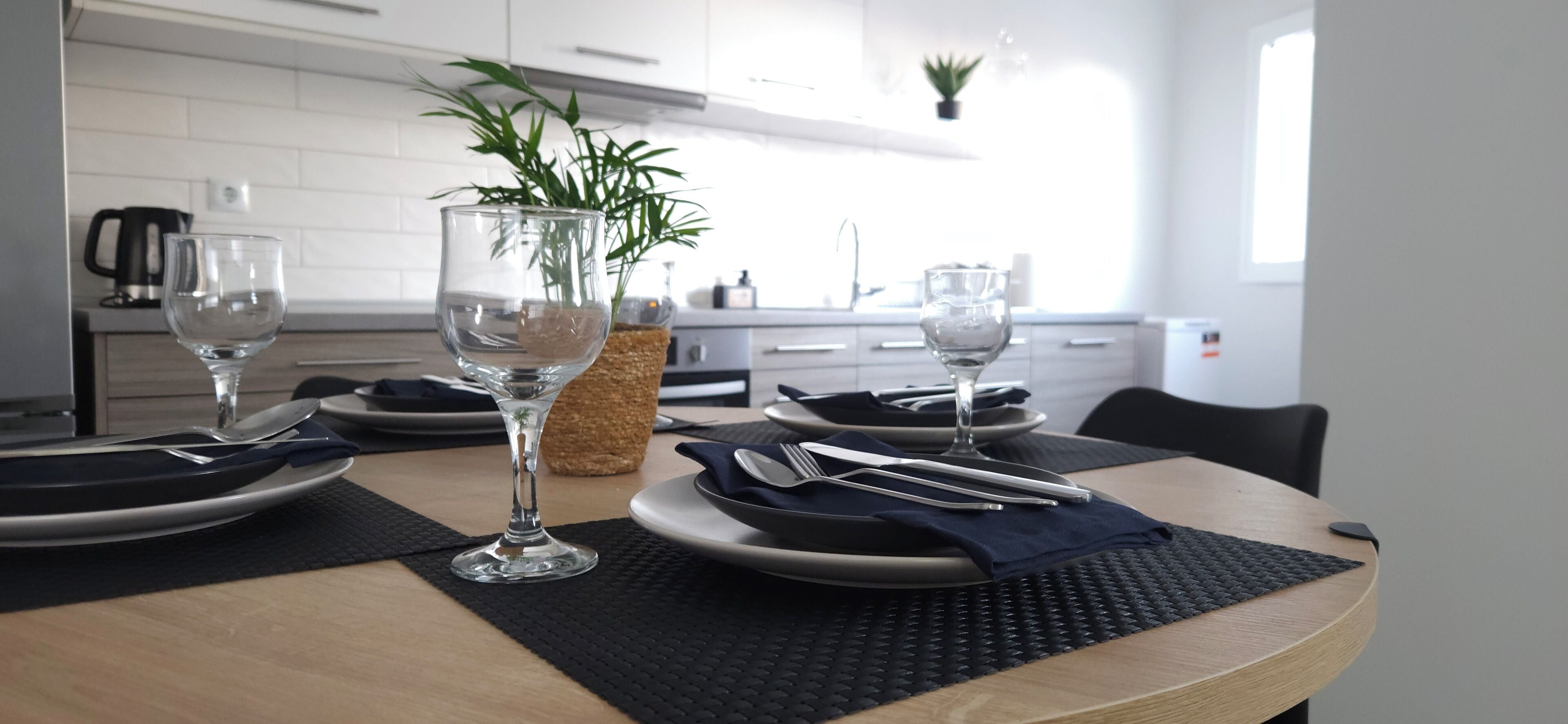 อพาร์ทเมนท์, วิวสวน | บริการอาหารในห้องพัก