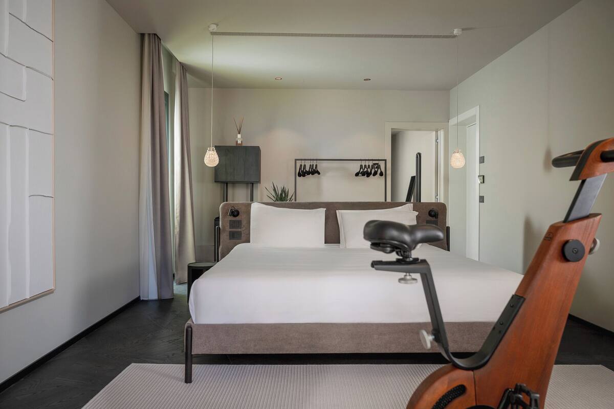 Superior Suite, 1 King Bed