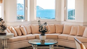 5 bedrooms - Horizon Heaven Villa by Unique Villas Collection (Saronikos)