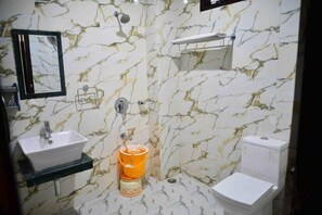 Executive Room | Bad | Håndklær, såpe, sjampo og toalettpapir