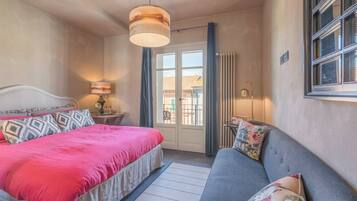 Apartment, Balcony, City View | 2 bedrooms, iron/ironing board, free WiFi