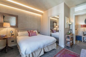 Apartment, Balcony, City View | 2 bedrooms, iron/ironing board, free WiFi - Lentisco Apartment Pool Ac Wifi Toscana (Lamporecchio)