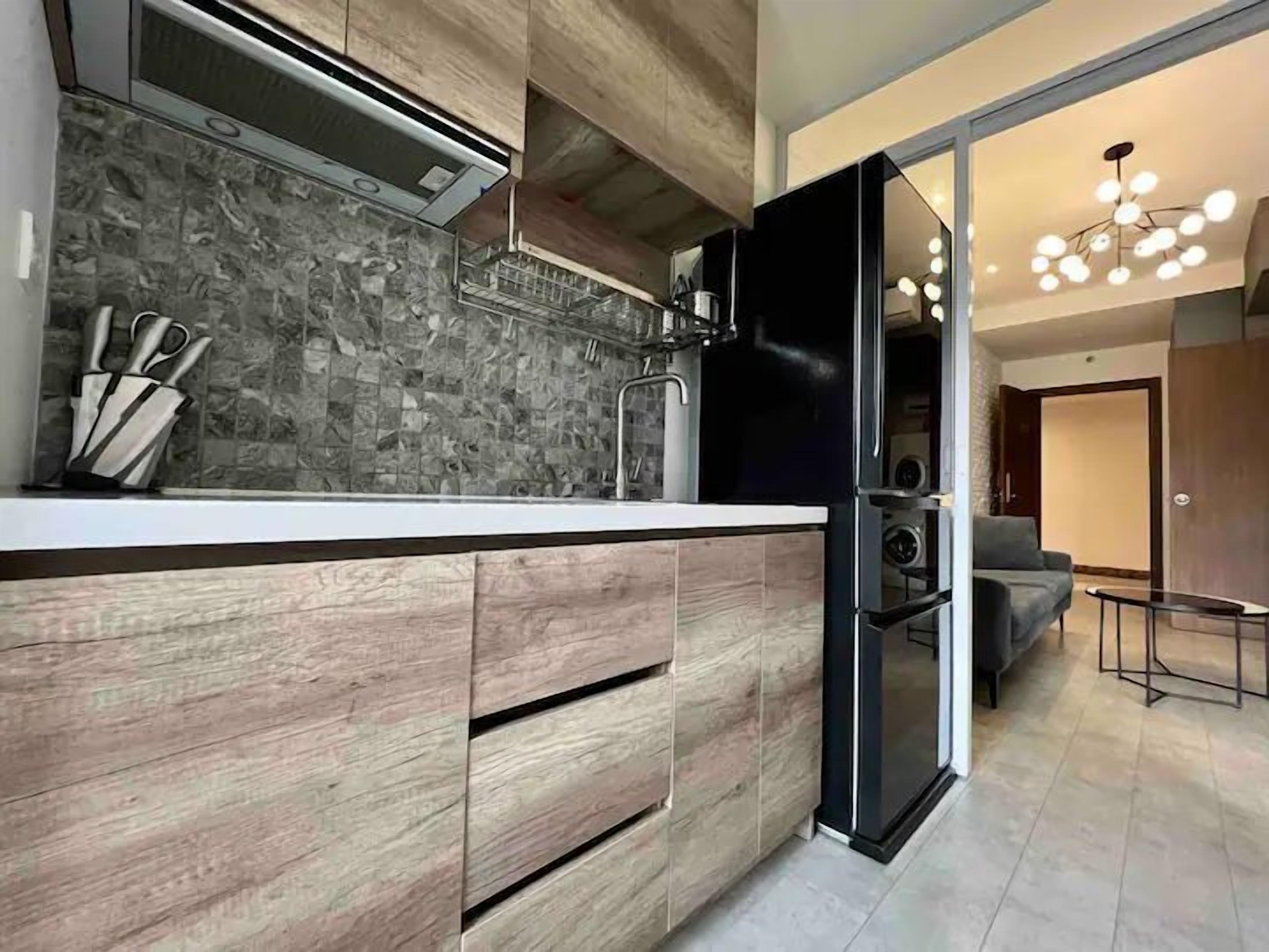 全景公寓, 陽台, 城市景觀 | 私人廚房 | 電冰箱、爐台、鍋具/餐盤/廚房用品