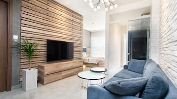 Panoramic Apartment, Balcony, City View | Living area