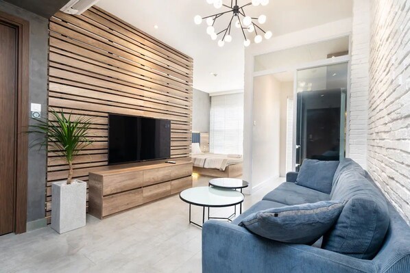 Panorama appartement, balkon, uitzicht op stad | Woonruimte