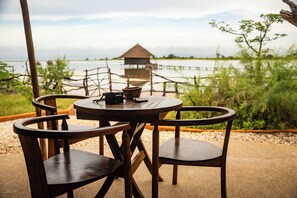 Superior Suite, Lagoon View | Terrace/patio - Lodges des Collines de Niassam (Fatick)