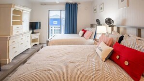 3 bedrooms, iron/ironing board, WiFi (free), bed sheets