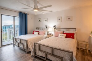 3 habitaciones, escritorio, tabla de planchar con plancha y wifi gratis