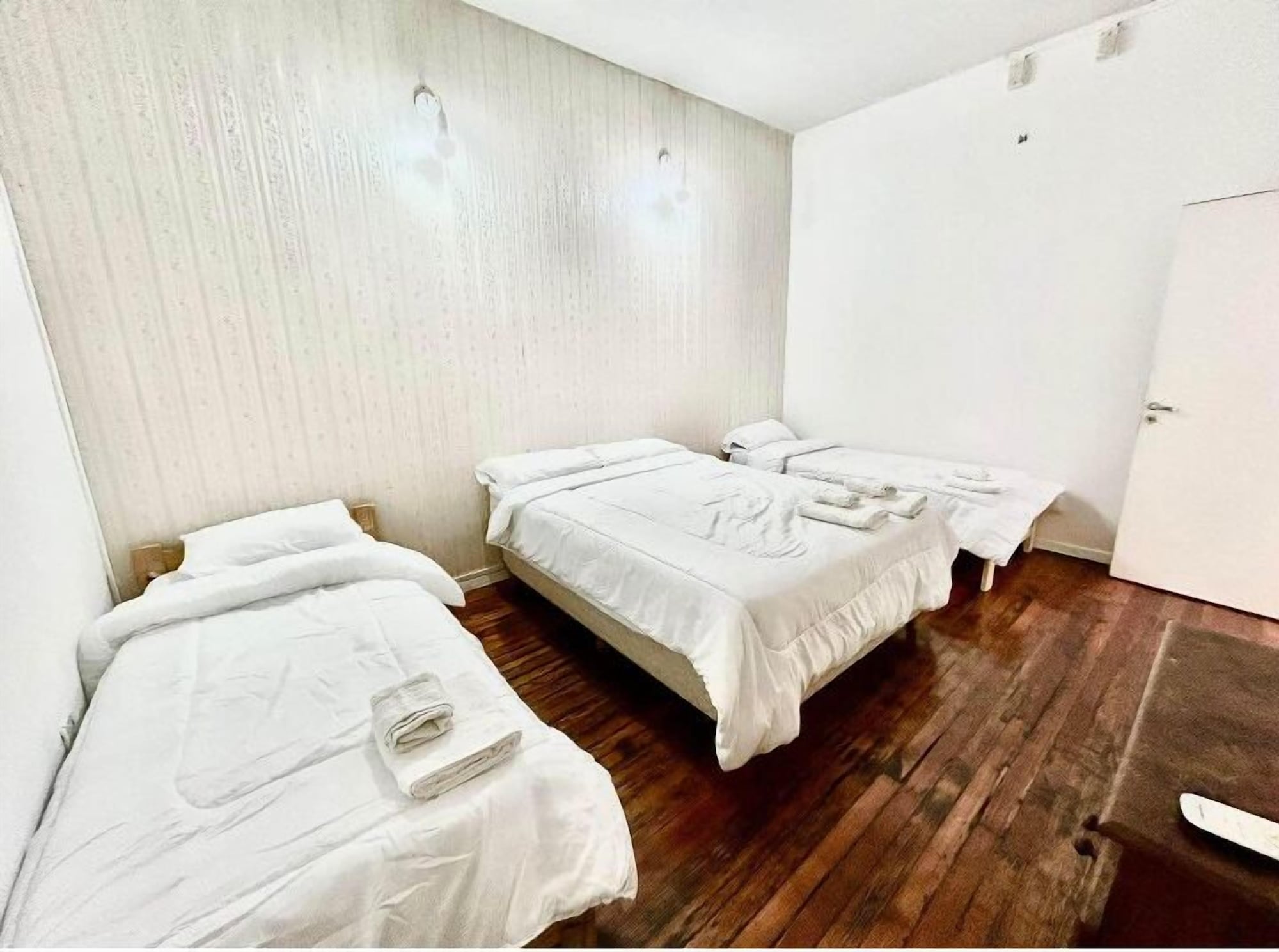 1 Star Hotels