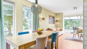 Bungalow (4C2-bungalow) | Dining