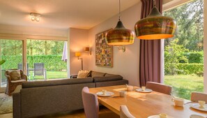 Bungalow (4L4-bungalow) | Dining