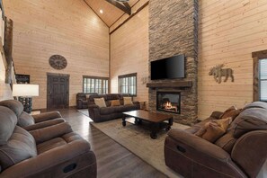 TV, fireplace, DVD player, books