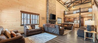 Private Pool! Rustic Charm! Steps from the Lake!