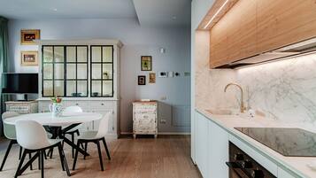 Apartment | Private kitchen | Full-sized fridge, oven, stovetop, dishwasher
