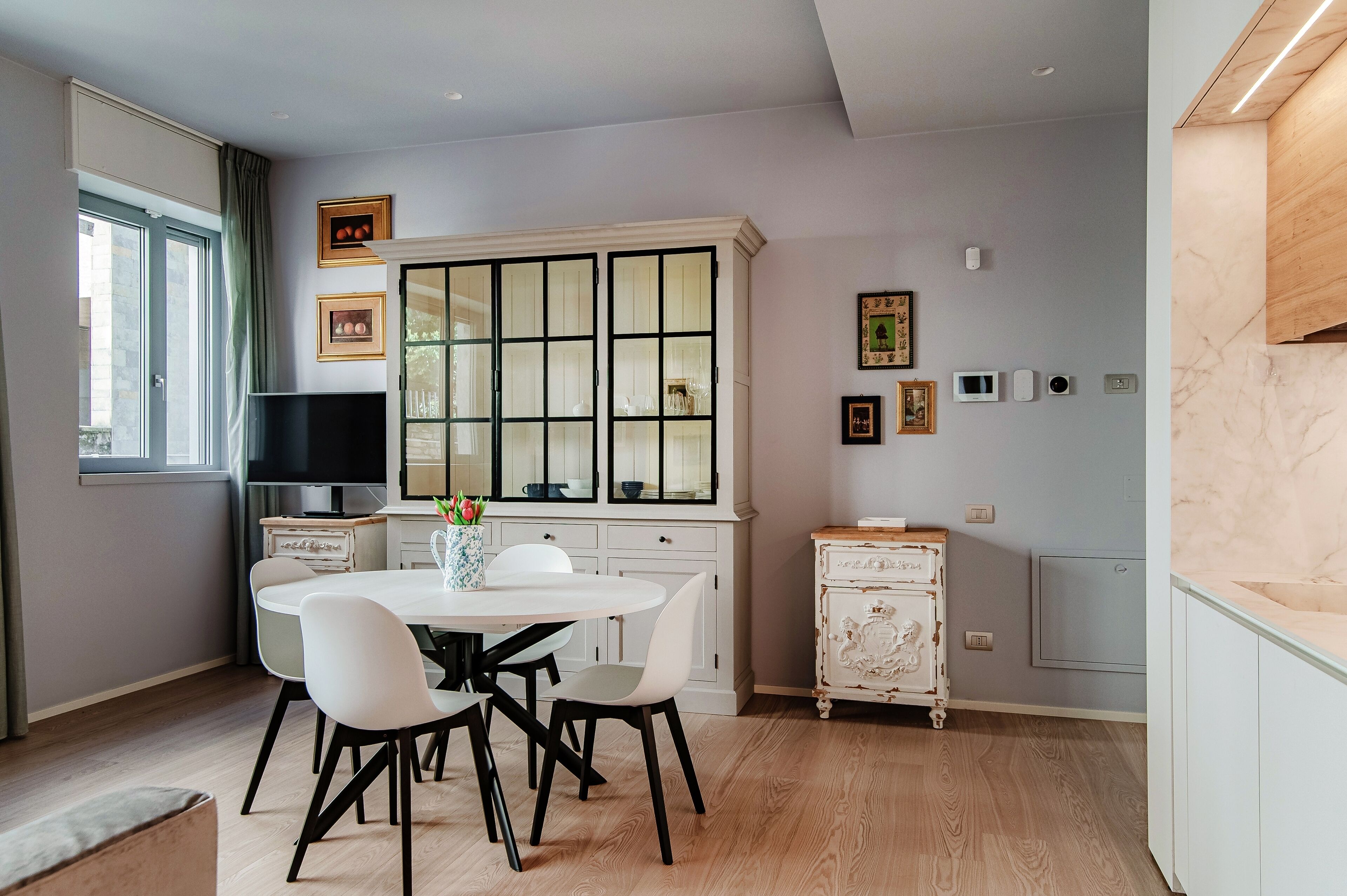 1 habitación, tabla de planchar con plancha y wifi gratis 