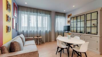 Apartment | Dining room