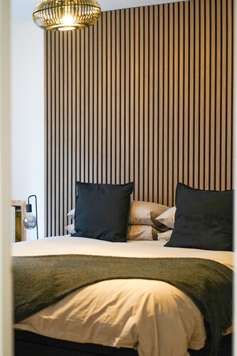 No 3 @ The Rocket Rooms Apartments