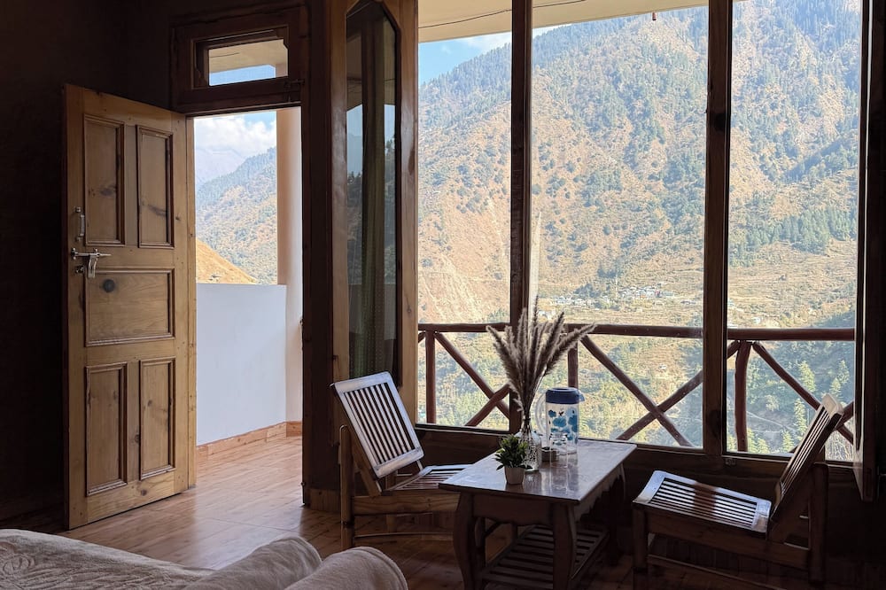 The VOID - Tirthan Valley