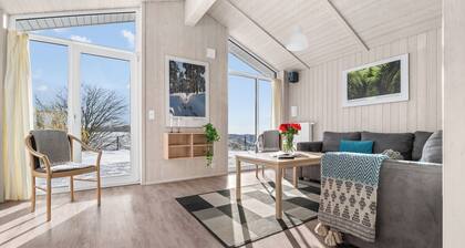 Panoramablick 53 - cozy vacation home for 10 people with sauna & whirlpool tub