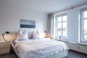 1 bedroom, iron/ironing board, free WiFi