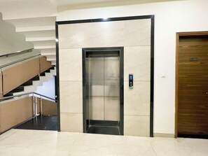 Elevator
