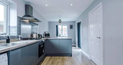 Charming Manchester 3-bed House