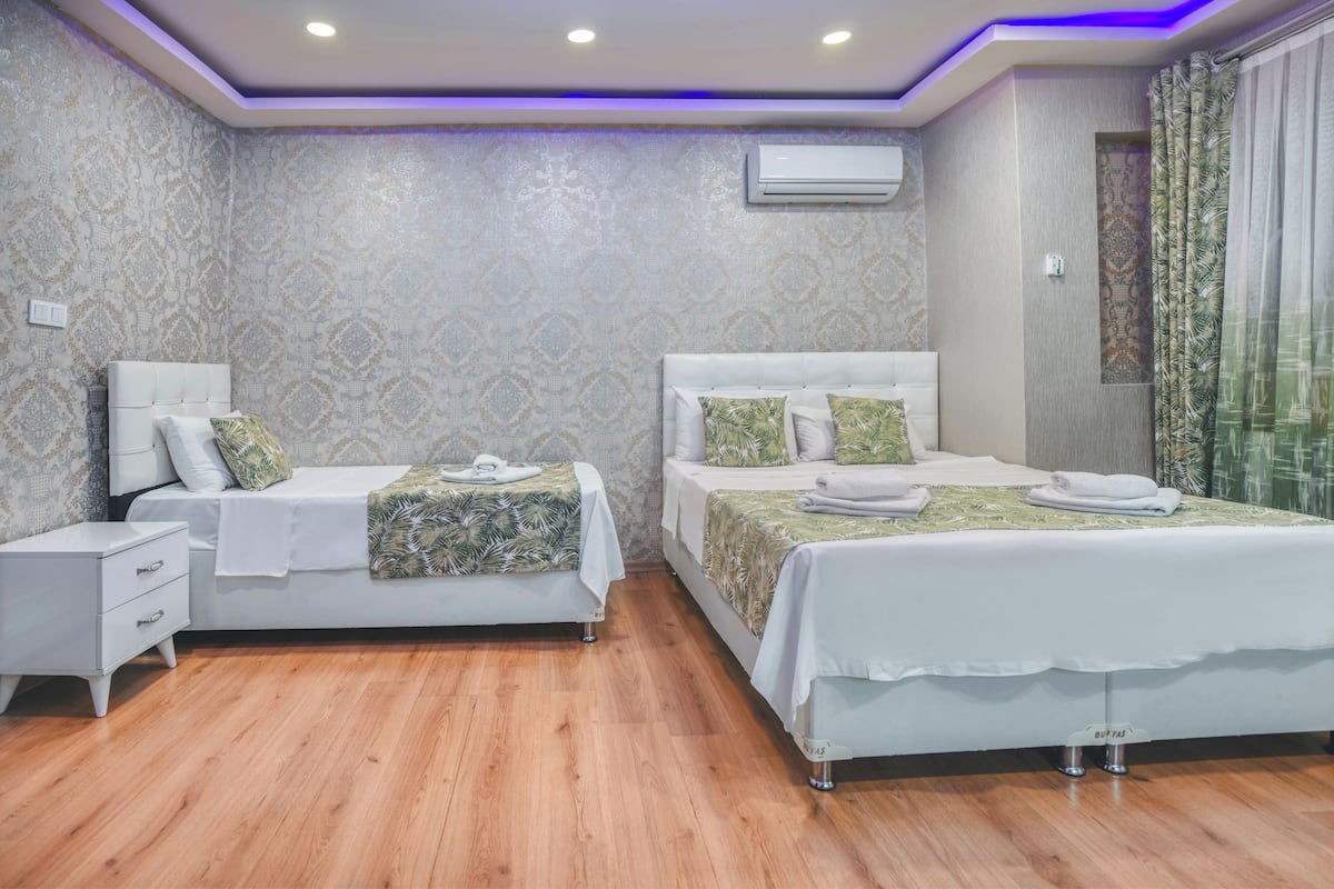 Business-Studio | 1 Schlafzimmer, individuell dekoriert, individuell eingerichtet