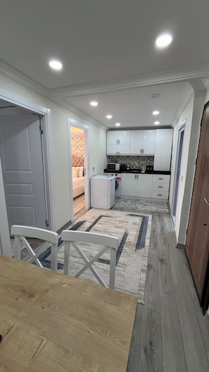 Deluxe Suite | Private kitchen