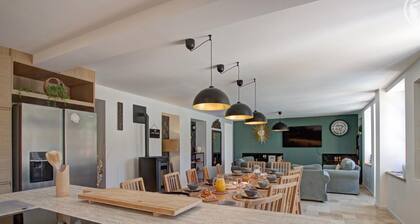 Maison charmante avec piscine privée chauffée et jardin clos, wifi inclus