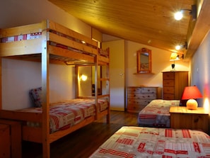 2 bedrooms