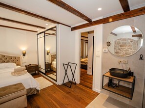 公寓 (Two Bedroom Apartment with Balcony) | 2  間臥室、免費無線上網