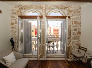 Appartement (Two Bedroom Apartment with Balcony) | Vue de la chambre