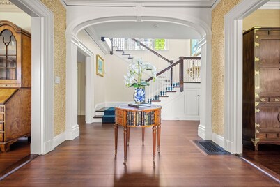 Lavish Boston Estate for Short or Mid Term Stays | 🏊 Pool, 🌸 Gardens, 📚 Office