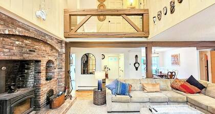 Stay and Wander VT in this Charming 3-bedroom house in enchanting Dover